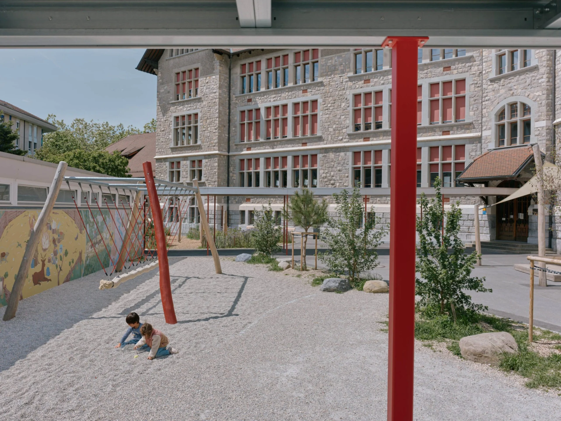 Vue d'ensemble du préau du Collège de la Veveyse - projet Adventices
